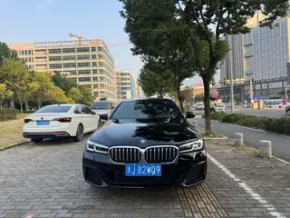 BMW 5 Series 2022 Second change 525Li M Sports suit exterior photo 2 BMW 5 Series 2022 Second change 525Li M Sports suit exterior photo 2