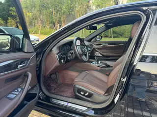BMW 5 Series 2022 Second change 525Li M Sports suit exterior photo 4 BMW 5 Series 2022 Second change 525Li M Sports suit exterior photo 4