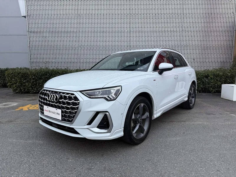 Audi Q3 2024 35 TFSI Fashion dynamic type exterior photo 1 Audi Q3 2024 35 TFSI Fashion dynamic type exterior photo 1