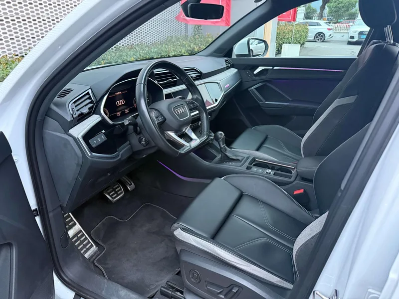 Audi Q3 2024 35 TFSI Fashion dynamic type exterior photo 5 Audi Q3 2024 35 TFSI Fashion dynamic type exterior photo 5
