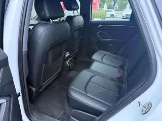 Audi Q3 2024 35 TFSI Fashion dynamic type interior photo 6 Audi Q3 2024 35 TFSI Fashion dynamic type interior photo 6