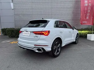 Audi Q3 2024 35 TFSI Fashion dynamic type interior photo 7 Audi Q3 2024 35 TFSI Fashion dynamic type interior photo 7