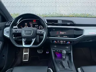 Audi Q3 2024 35 TFSI Fashion dynamic type interior photo 9 Audi Q3 2024 35 TFSI Fashion dynamic type interior photo 9