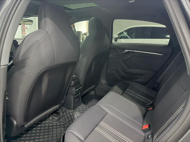 Audi A3 2023 A3L Limousine 35 TFSI Estilo deportivo de moda exterior foto 6 Audi A3 2023 A3L Limousine 35 TFSI Estilo deportivo de moda exterior foto 6