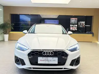 Audi A5 2022 Sportback 40 TFSI Mode dynamique extérieur photo 2 Audi A5 2022 Sportback 40 TFSI Mode dynamique extérieur photo 2