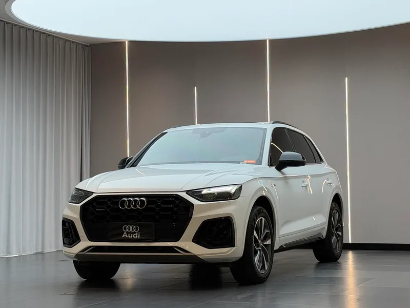 Audi Q5L 2024 40TFSI Type de luxe dynamique extérieur photo 1 Audi Q5L 2024 40TFSI Type de luxe dynamique extérieur photo 1