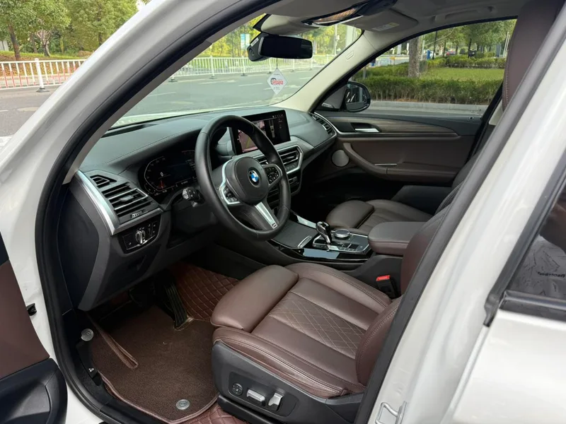 BMW X3 2022 xDrive30i Leading Type M Obsidian Night Suit exterior photo 8 BMW X3 2022 xDrive30i Leading Type M Obsidian Night Suit exterior photo 8