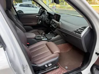 BMW X3 2022 xDrive30i Leading Type M Obsidian Night Suit interior photo 13 BMW X3 2022 xDrive30i Leading Type M Obsidian Night Suit interior photo 13