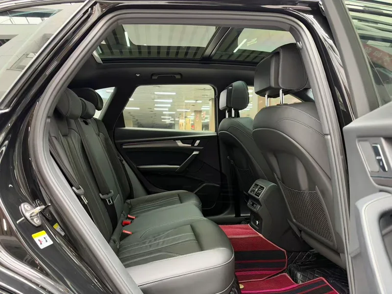 Audi Q5L 2024 40TFSI Deluxe Dynamic interior photo 20 Audi Q5L 2024 40TFSI Deluxe Dynamic interior photo 20