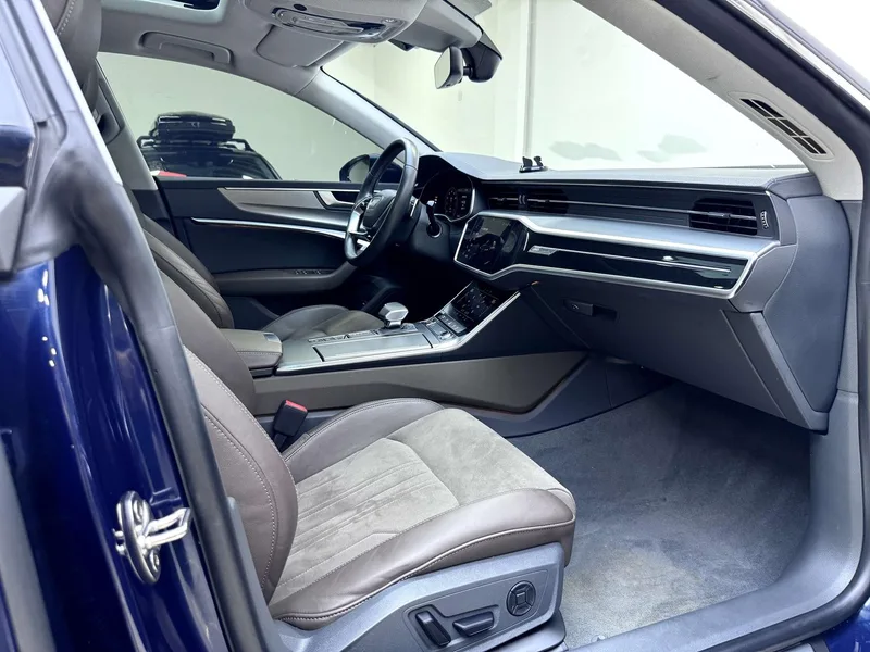 Audi A7L 2024 45 TFSI S-line Zhumeng Flow Crystal Set interior photo 11 Audi A7L 2024 45 TFSI S-line Zhumeng Flow Crystal Set interior photo 11