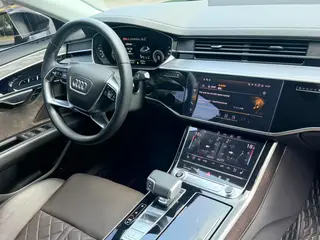 Audi A8 2022 A8L 50 TFSI quattro Comfort Collection Edition interior photo 9 Audi A8 2022 A8L 50 TFSI quattro Comfort Collection Edition interior photo 9