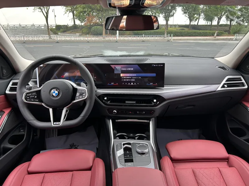 BMW 3 Series 2025 330Li M Sports Night Suit exterior photo 4 BMW 3 Series 2025 330Li M Sports Night Suit exterior photo 4