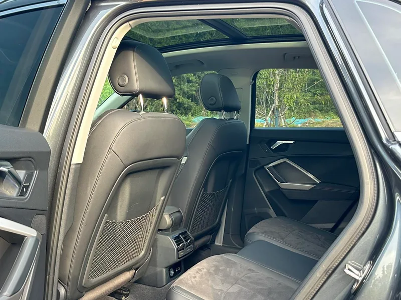 Audi Q3 2022 35 TFSI Fashion dynamic type interior photo 11 Audi Q3 2022 35 TFSI Fashion dynamic type interior photo 11