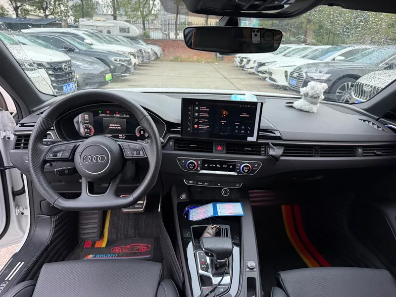 Audi A4L 2024 40 TFSI Deluxe Dynamic interior photo 11 Audi A4L 2024 40 TFSI Deluxe Dynamic interior photo 11