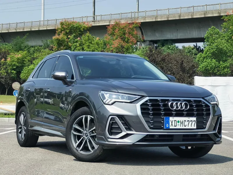 Audi Q3 2022 35 TFSI Type agressif et dynamique extérieur photo 3 Audi Q3 2022 35 TFSI Type agressif et dynamique extérieur photo 3