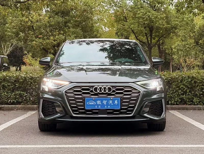 Audi A3 2023 Reforma Sportback 35 TFSI Estilo deportivo de moda exterior foto 2 Audi A3 2023 Reforma Sportback 35 TFSI Estilo deportivo de moda exterior foto 2