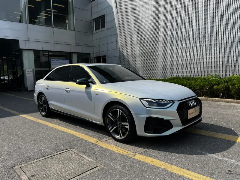 Audi A4L 2022 40 TFSI Deluxe Dynamic exterior photo 3 Audi A4L 2022 40 TFSI Deluxe Dynamic exterior photo 3