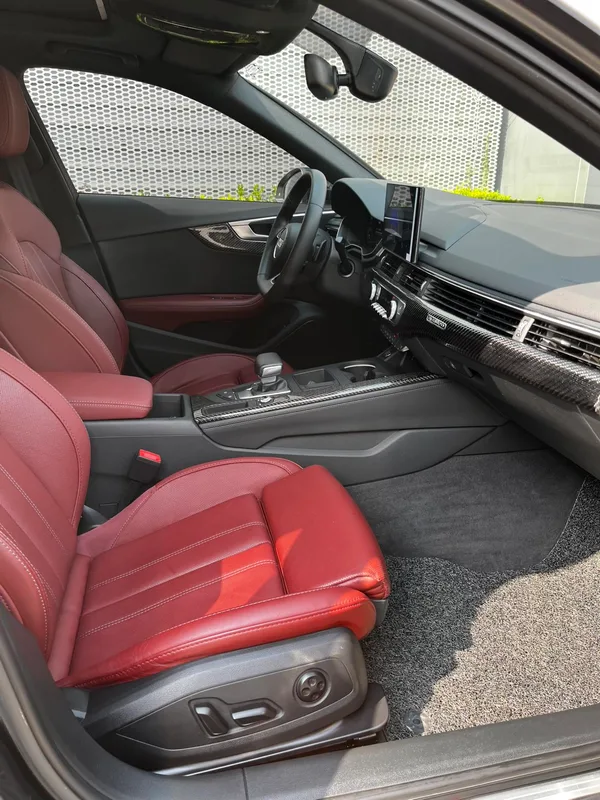 Audi A4L 2022 40 TFSI Deluxe Dynamic interior photo 17 Audi A4L 2022 40 TFSI Deluxe Dynamic interior photo 17