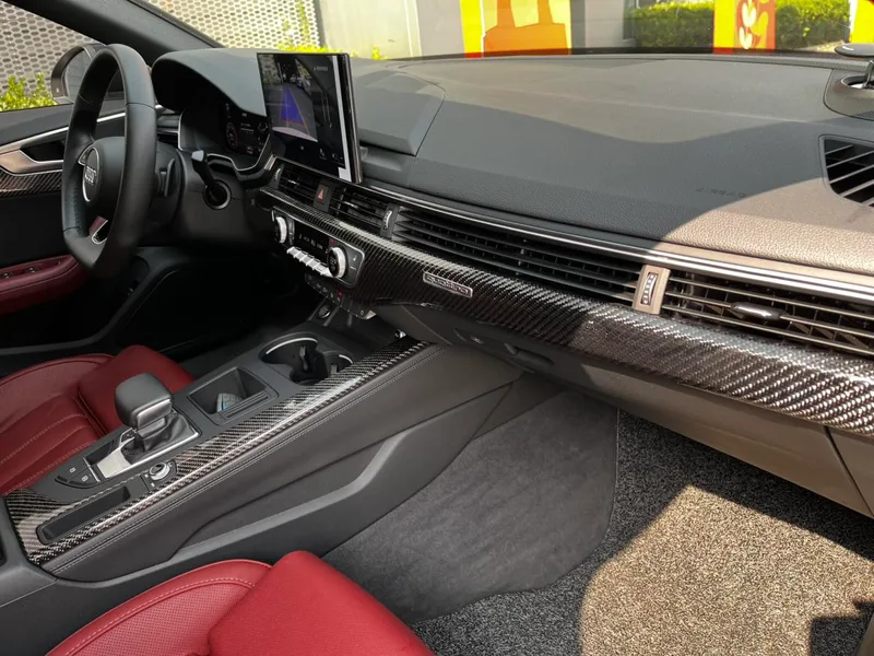 Audi A4L 2022 40 TFSI Deluxe Dynamic interior photo 20 Audi A4L 2022 40 TFSI Deluxe Dynamic interior photo 20