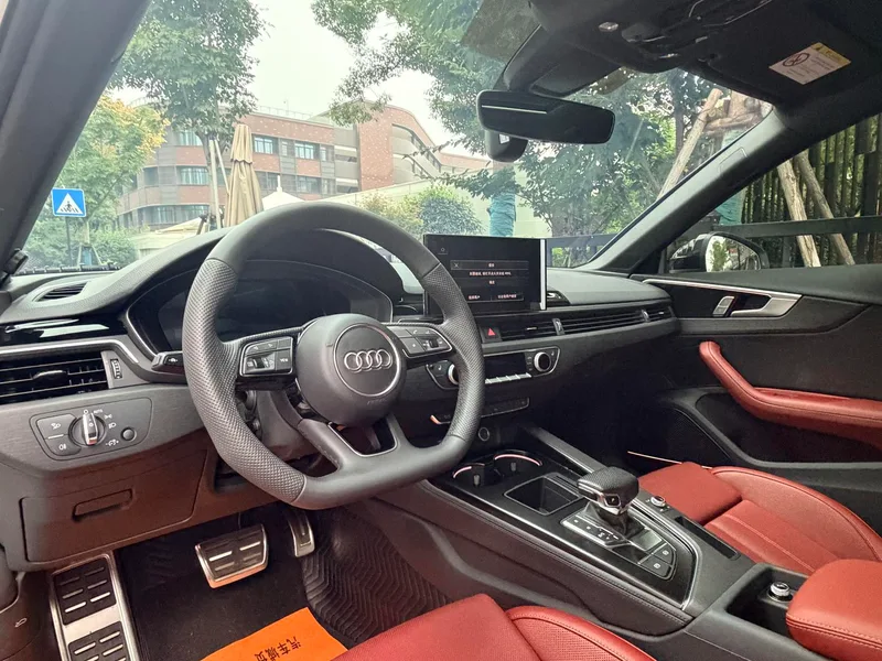 Audi A4L 2024 40 TFSI Type de luxe dynamique Version nuit étoilée extérieur photo 3 Audi A4L 2024 40 TFSI Type de luxe dynamique Version nuit étoilée extérieur photo 3