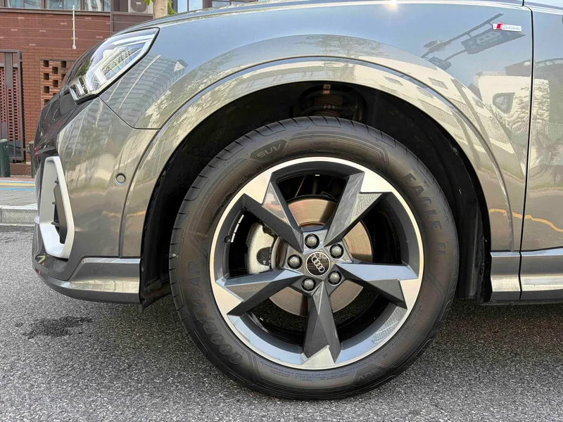Audi Q3 2023 35 TFSI Fashion dynamic type (1.5T) exterior photo 5 Audi Q3 2023 35 TFSI Fashion dynamic type (1.5T) exterior photo 5