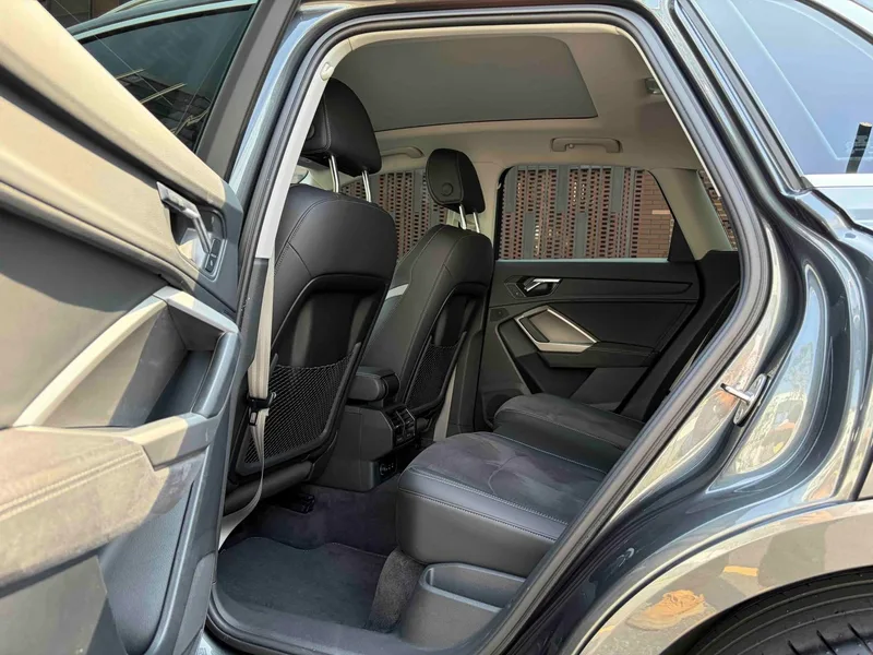 Audi Q3 2023 35 TFSI Fashion dynamic type (1.5T) interior photo 12 Audi Q3 2023 35 TFSI Fashion dynamic type (1.5T) interior photo 12
