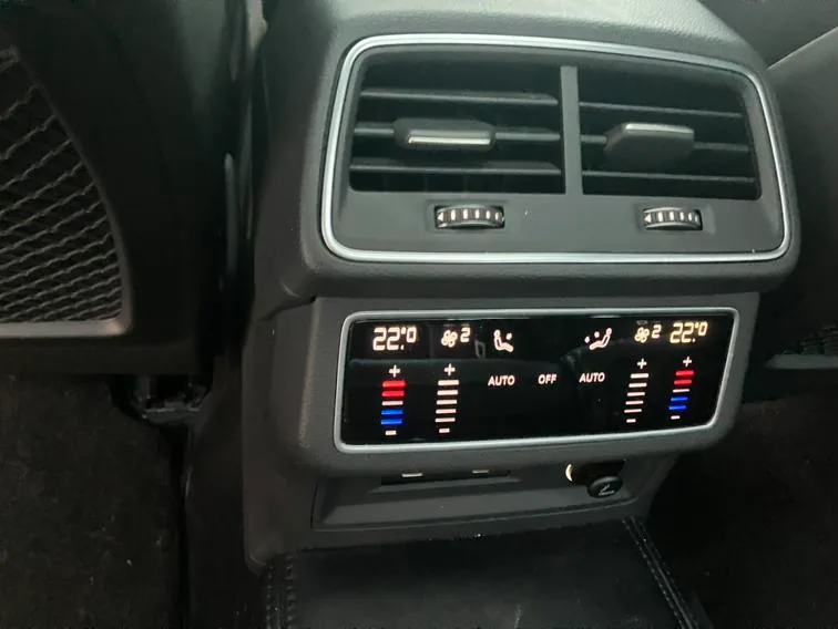 Audi A6L 2023 45 TFSI Zhenxuan Zhiya Type interior photo 11 Audi A6L 2023 45 TFSI Zhenxuan Zhiya Type interior photo 11