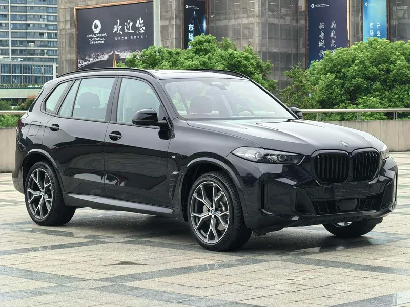 BMW X5 2025 xDrive30Li Premium Class M Sports Night Suit exterior photo 3 BMW X5 2025 xDrive30Li Premium Class M Sports Night Suit exterior photo 3