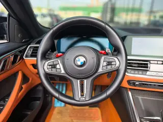 BMW M4 2023 M4 Convertible Coupe M xDrive interior photo 12 BMW M4 2023 M4 Convertible Coupe M xDrive interior photo 12