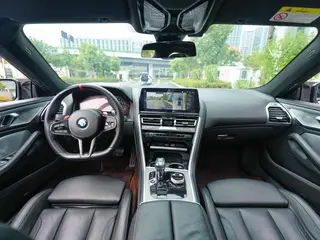 BMW 8 Series 2022 840i xDrive Four-door coupe M Sports suit interior photo 10 BMW 8 Series 2022 840i xDrive Four-door coupe M Sports suit interior photo 10