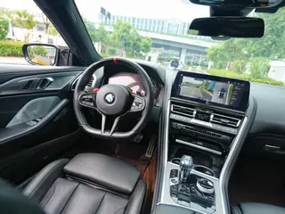 BMW 8 Series 2022 840i xDrive Four-door coupe M Sports suit interior photo 11 BMW 8 Series 2022 840i xDrive Four-door coupe M Sports suit interior photo 11