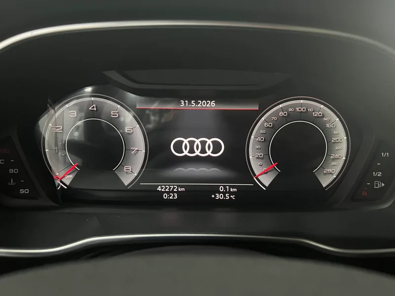 Audi Q3 2022 35 TFSI Fashion dynamic type exterior photo 5 Audi Q3 2022 35 TFSI Fashion dynamic type exterior photo 5