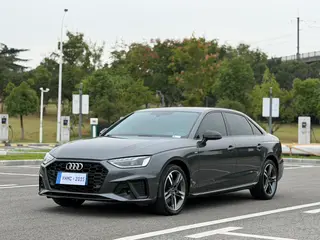 Audi A4L 2022 40 TFSI Deluxe dinámico exterior foto 1 Audi A4L 2022 40 TFSI Deluxe dinámico exterior foto 1