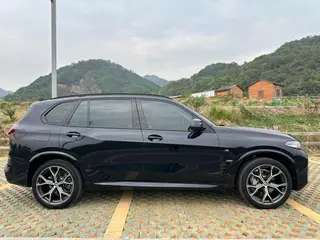 BMW X5 2023 xDrive30Li Premium Class M Sports suit exterior photo 4 BMW X5 2023 xDrive30Li Premium Class M Sports suit exterior photo 4