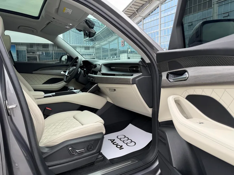 Audi Q6 2023 45TFSI quattro Tipo Qiyun Light Traje de Yulin exterior foto 8 Audi Q6 2023 45TFSI quattro Tipo Qiyun Light Traje de Yulin exterior foto 8