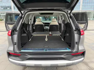Audi Q6 2023 45TFSI quattro Tipo Qiyun Light Traje de Yulin interior foto 12 Audi Q6 2023 45TFSI quattro Tipo Qiyun Light Traje de Yulin interior foto 12
