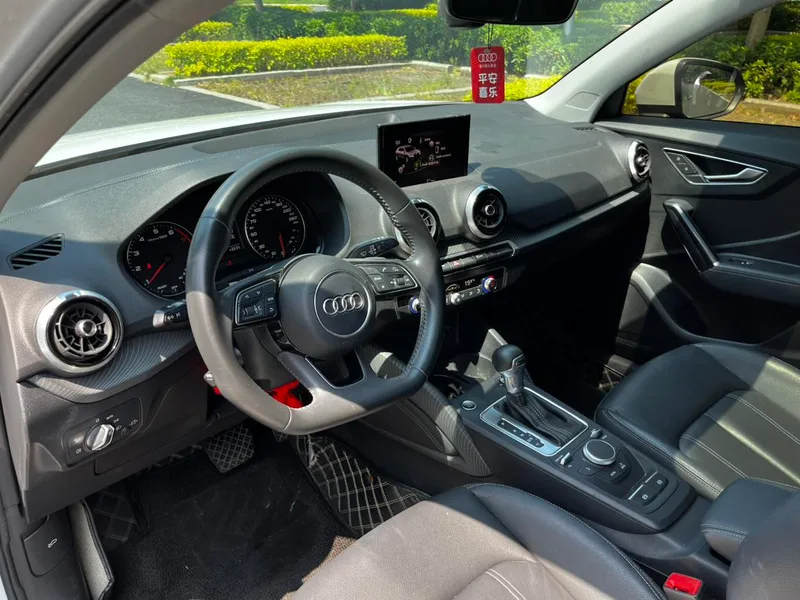 Audi Q2L 2022 35 TFSI Fashion dynamic type interior photo 12