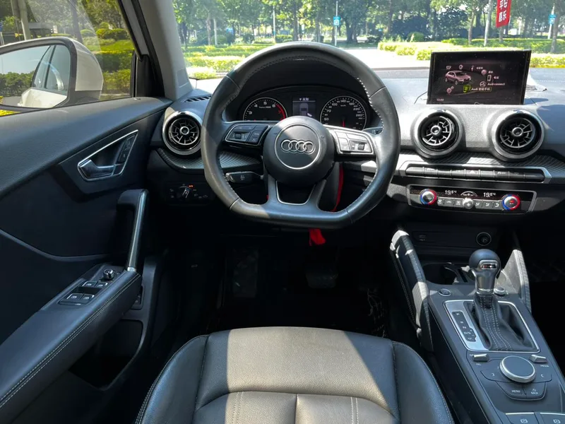 Audi Q2L 2022 35 TFSI Fashion dynamic type interior photo 15
