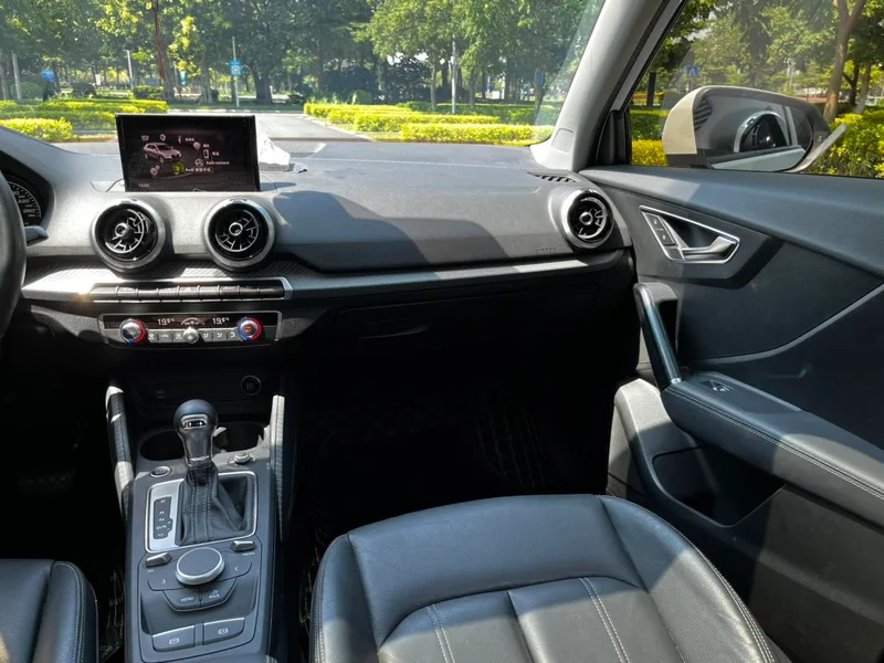 Audi Q2L 2022 35 TFSI Fashion dynamic type interior photo 16