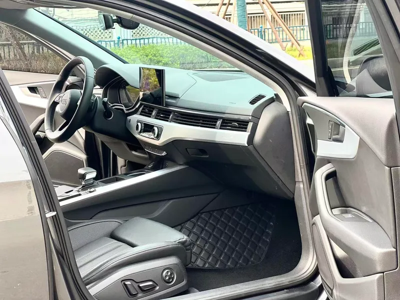 Audi A4L 2023 40 TFSI Fashion dynamic type interior photo 9 Audi A4L 2023 40 TFSI Fashion dynamic type interior photo 9