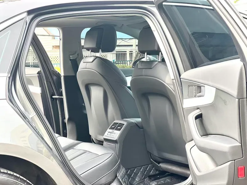 Audi A4L 2023 40 TFSI Fashion dynamic type interior photo 10 Audi A4L 2023 40 TFSI Fashion dynamic type interior photo 10