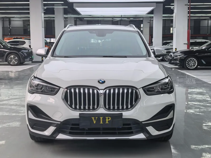 BMW X1 2021 Restyling sDrive20Li Fashionable exterior photo 2 BMW X1 2021 Restyling sDrive20Li Fashionable exterior photo 2