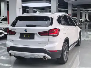 BMW X1 2021 Restyling sDrive20Li Fashionable interior photo 13 BMW X1 2021 Restyling sDrive20Li Fashionable interior photo 13
