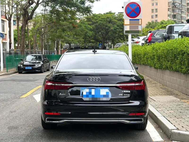 Audi A6L 2024 45 TFSI quattro Elegante y elegante interior foto 13 Audi A6L 2024 45 TFSI quattro Elegante y elegante interior foto 13