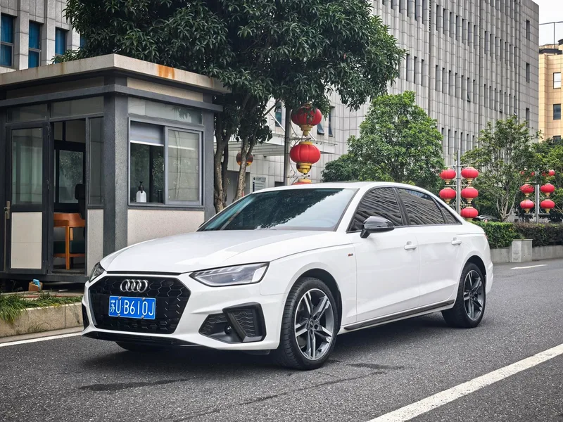 Audi A4L 2022 40 TFSI Fashion and Elegant exterior photo 1 Audi A4L 2022 40 TFSI Fashion and Elegant exterior photo 1