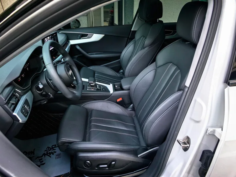 Audi A4L 2022 40 TFSI Fashion and Elegant interior photo 11 Audi A4L 2022 40 TFSI Fashion and Elegant interior photo 11