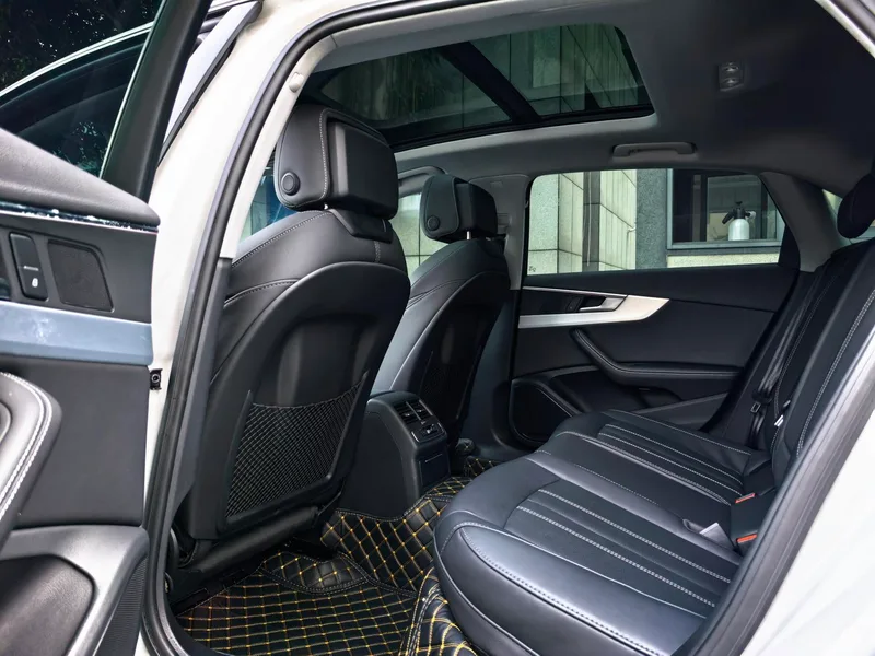 Audi A4L 2022 40 TFSI Fashion and Elegant interior photo 12 Audi A4L 2022 40 TFSI Fashion and Elegant interior photo 12
