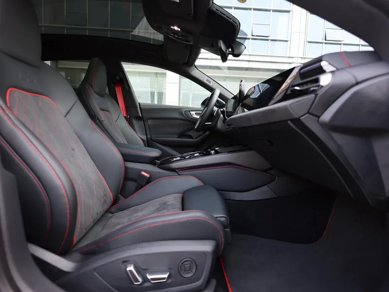 Audi A5L Sportback 2026 2.0TFSI quattro 150kW Primera edición limitada interior foto 11 Audi A5L Sportback 2026 2.0TFSI quattro 150kW Primera edición limitada interior foto 11