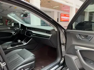 Audi A6L 2023 Restyling 45 TFSI Choose dynamic type interior photo 16