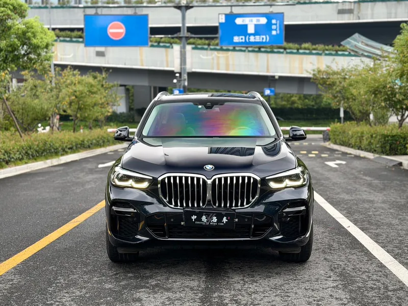 BMW X5 2021 Restyling xDrive30i M Sports suit exterior photo 2 BMW X5 2021 Restyling xDrive30i M Sports suit exterior photo 2